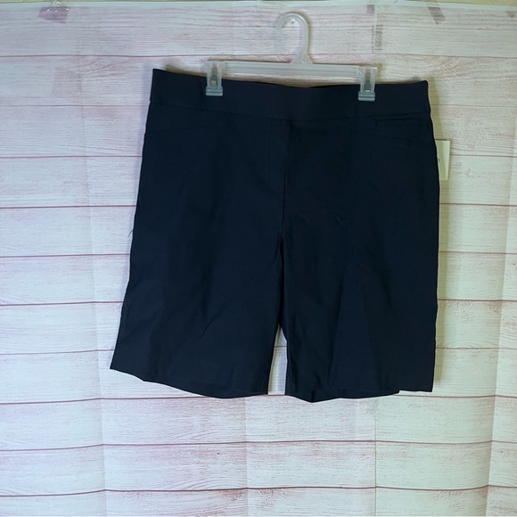Ellen Tracy Pants - Ellen Tracy‎ NWT Black INK  Pull On Shorts Size XL